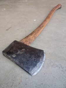 Massive unbranded Tasmanian Pattern Axe